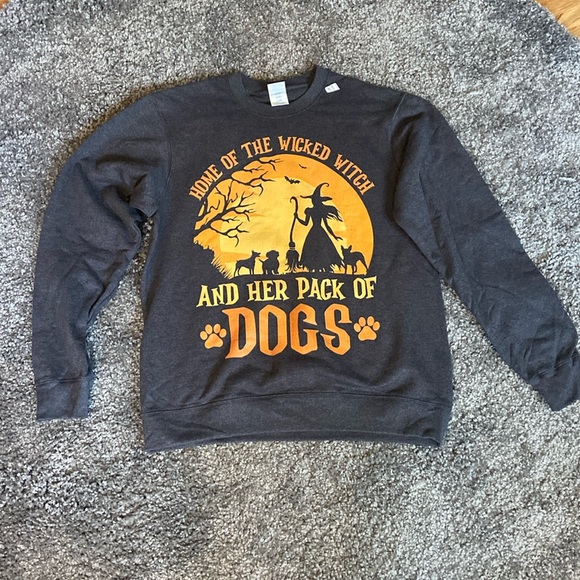 🧙 Women's Graphic Sweatshirt - Picture 2 of 7